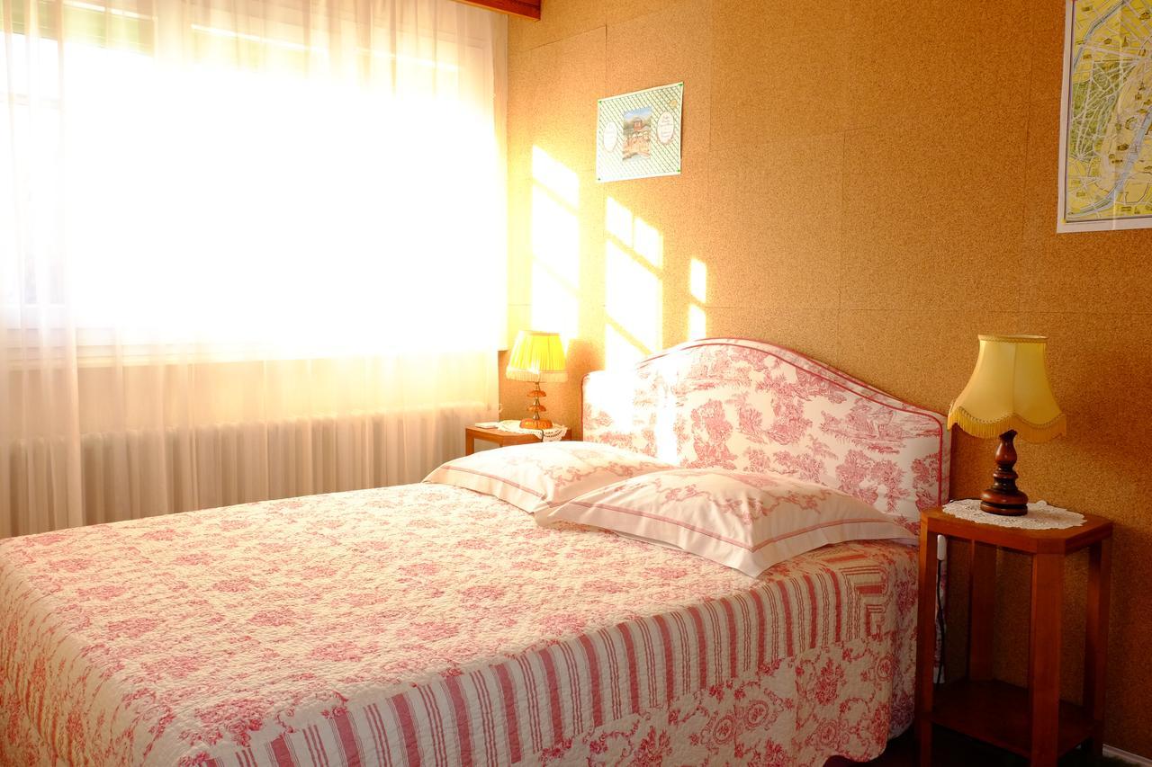 Le Cottage - Chambres D'Hotes Paris Saclay ビュール・シュリヴェット エクステリア 写真