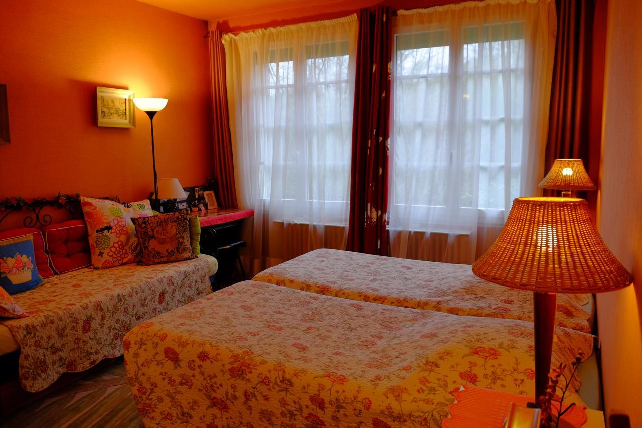 Le Cottage - Chambres D'Hotes Paris Saclay ビュール・シュリヴェット エクステリア 写真