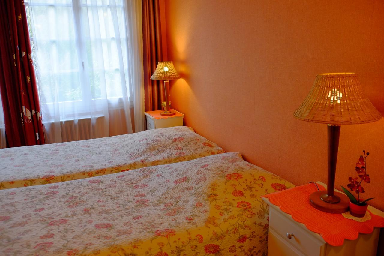 Le Cottage - Chambres D'Hotes Paris Saclay ビュール・シュリヴェット エクステリア 写真